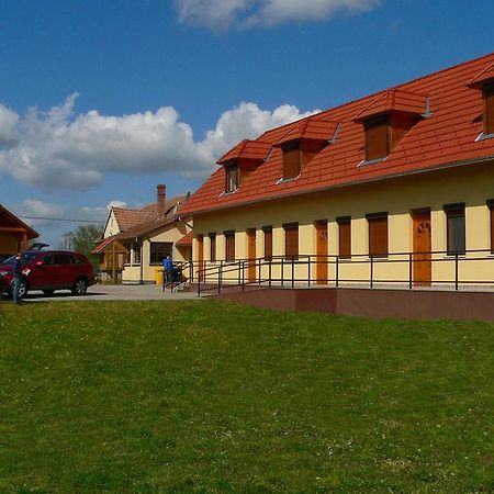 Вилла S'Schnoganeschd Nemesvid Экстерьер фото